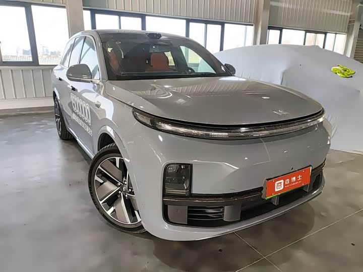 Фото 2 - LiXiang L8