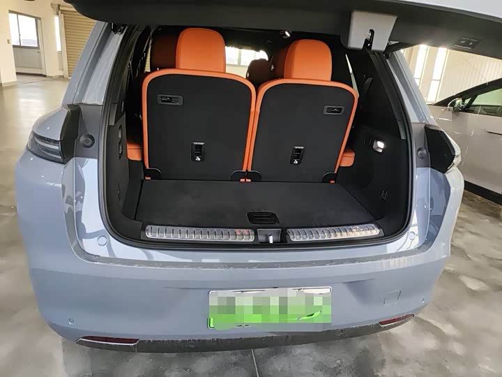 Фото 8 - LiXiang L8