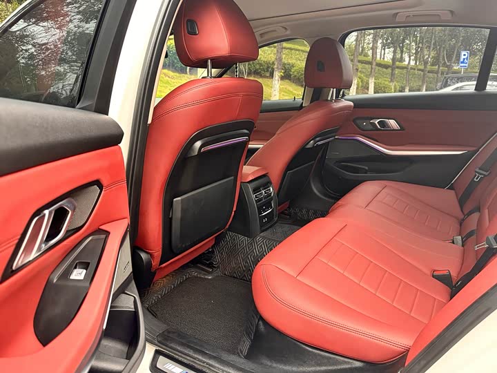 Фото 9 - BMW 3 Series