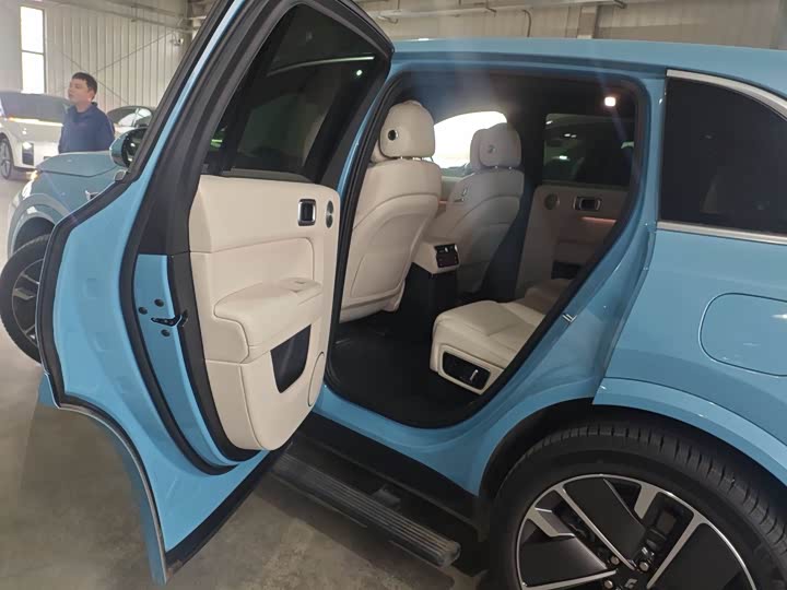 Фото 5 - LiXiang L7