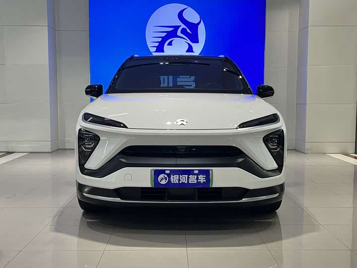 Фото 2 - Nio ES6