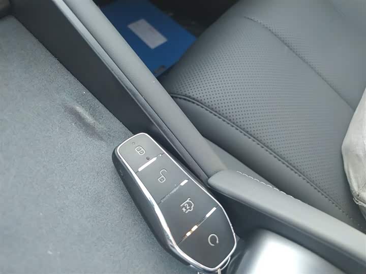 Фото 9 - BYD Qin L