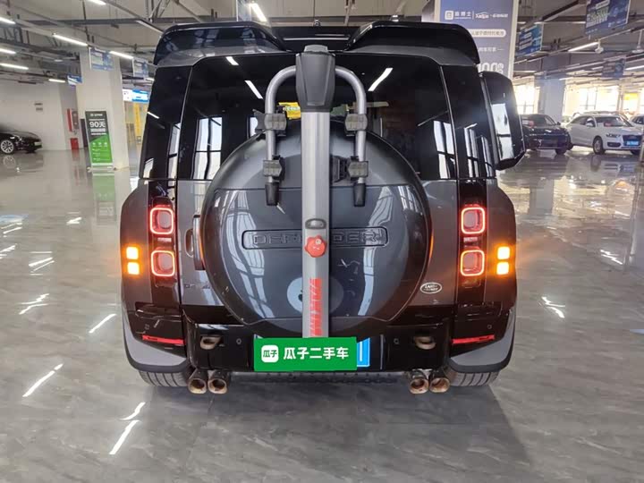 Фото 6 - Land Rover Defender