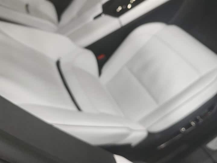 Фото 8 - HiPhi X