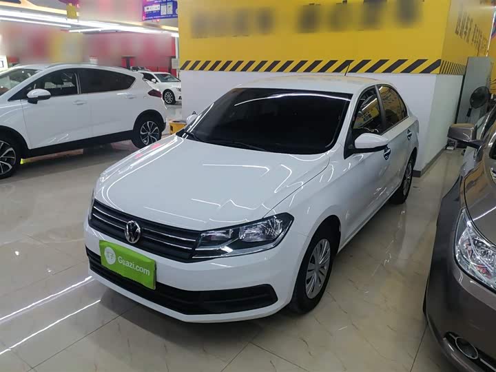 Фото 1 - Volkswagen Santana