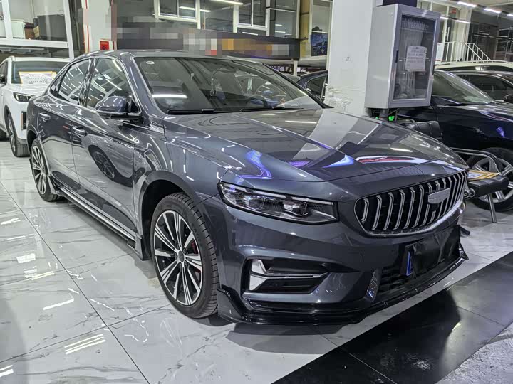 Фото 3 - Geely Preface