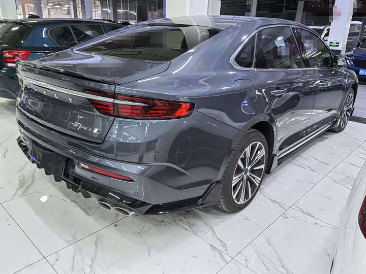 Фото 6 - Geely Preface