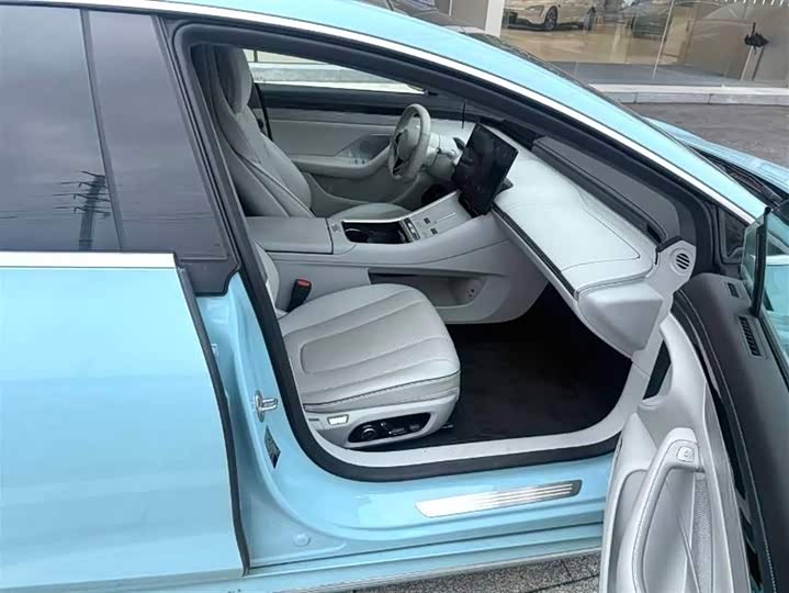 Фото 6 - Luxeed S7