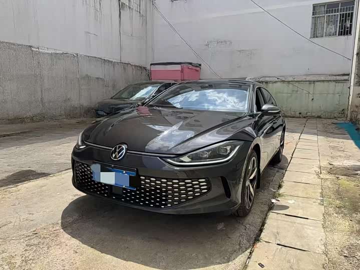 Фото 1 - Volkswagen Lamando L