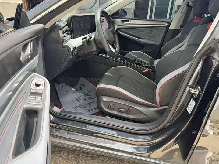 Фото 4 - Volkswagen Lamando L