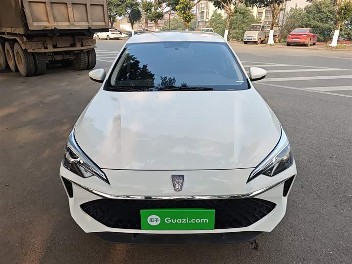 Фото 3 - Roewe i5