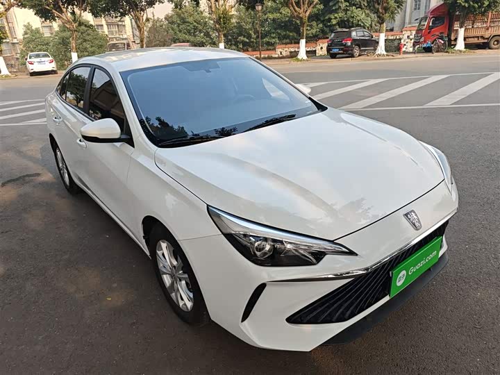 Фото 4 - Roewe i5