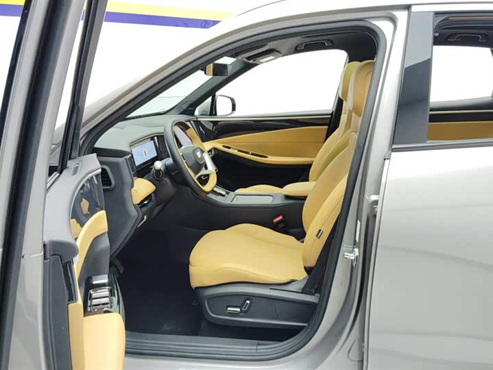 Фото 9 - Geely Galaxy L7