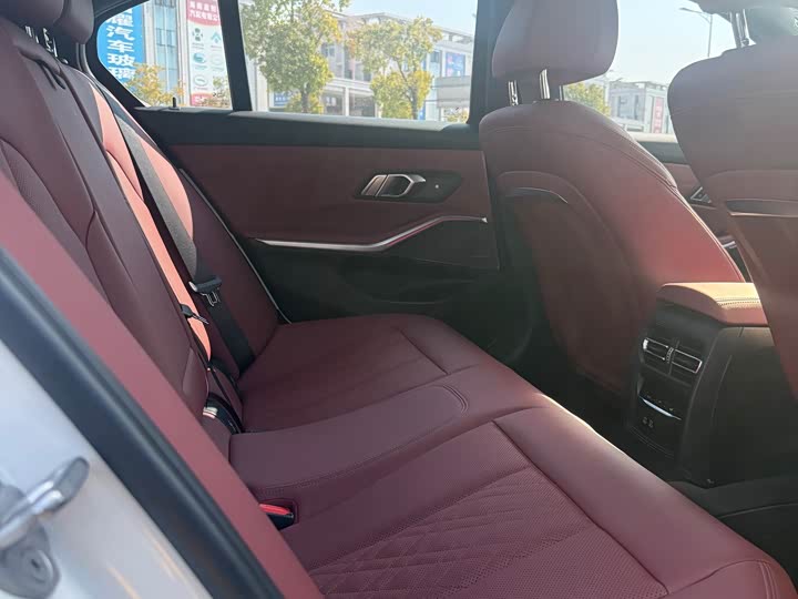 Фото 4 - BMW 3 Series