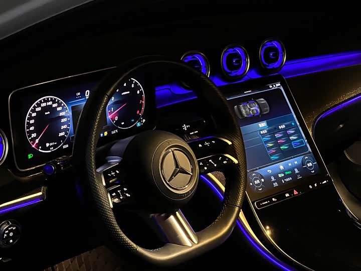 Фото 7 - Mercedes-Benz C-Class