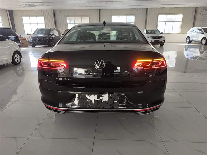 Фото 6 - Volkswagen Magotan