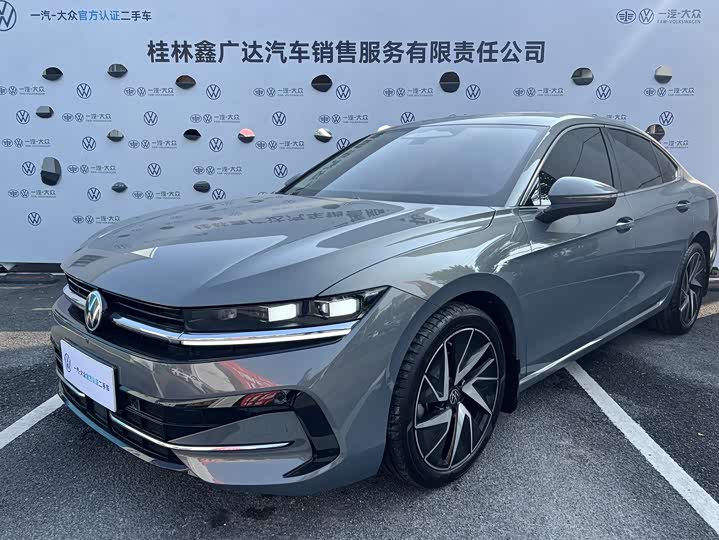 Фото 1 - Volkswagen Magotan