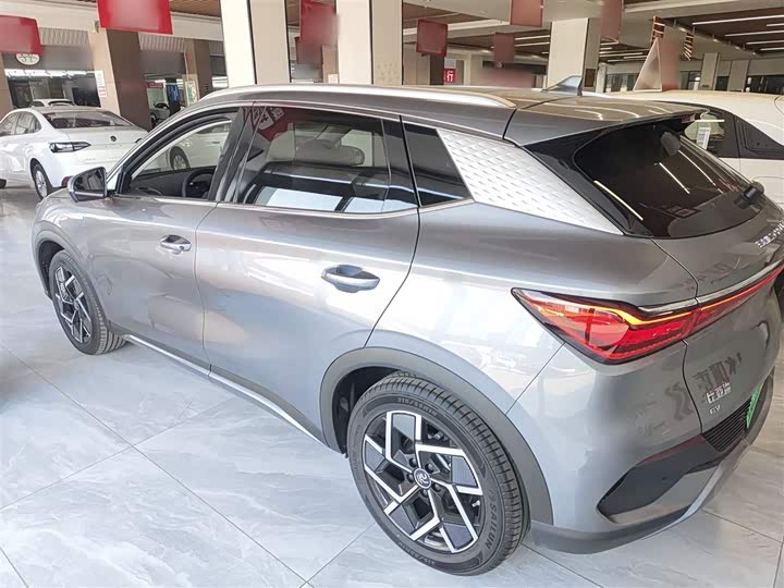 Фото 5 - BYD Yuan Plus