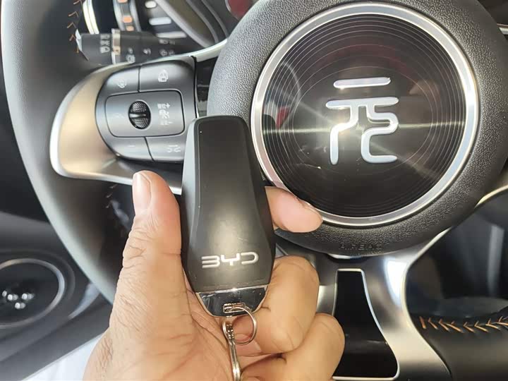 Фото 9 - BYD Yuan Plus