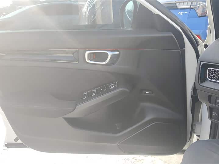 Фото 7 - Honda Civic