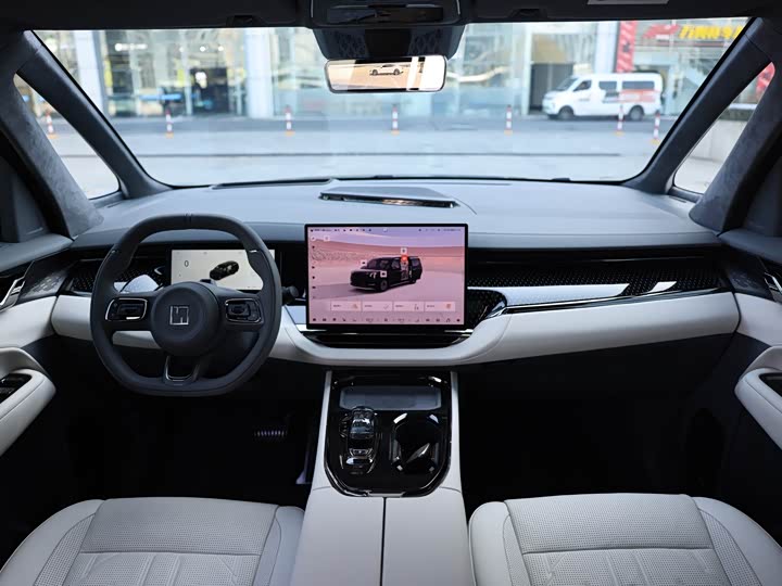 Фото 8 - Zeekr 009