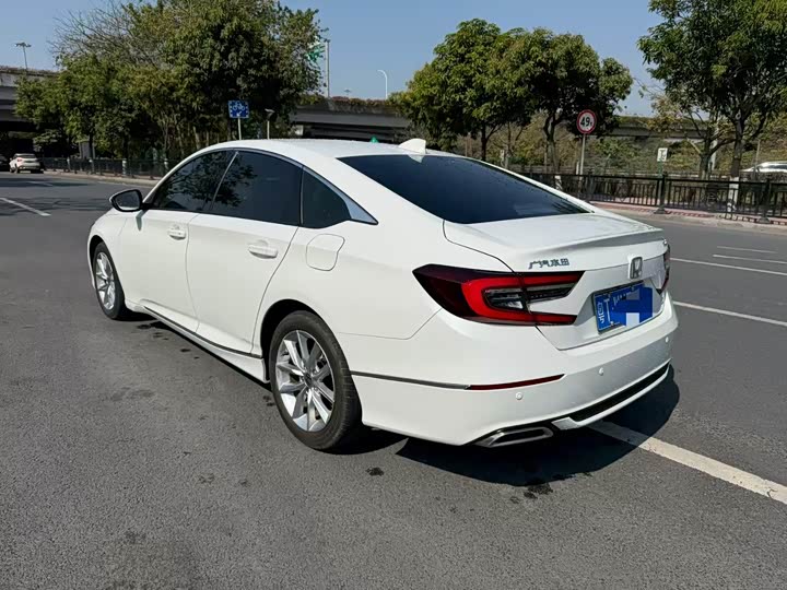 Фото 5 - Honda Accord