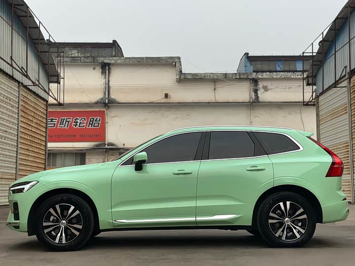 Фото 4 - Volvo XC60