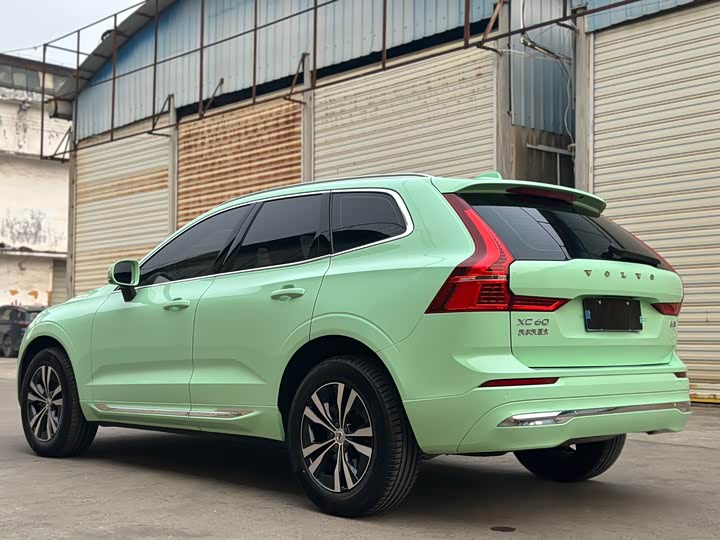 Фото 6 - Volvo XC60