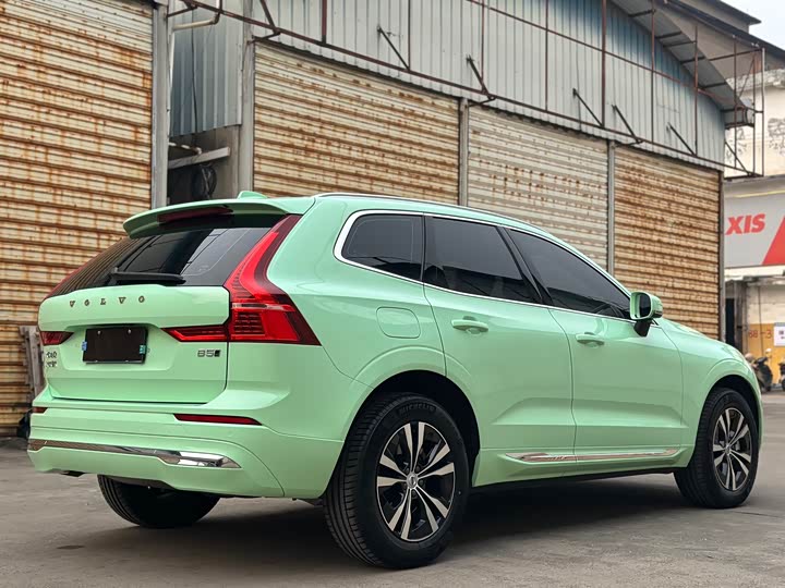 Фото 8 - Volvo XC60