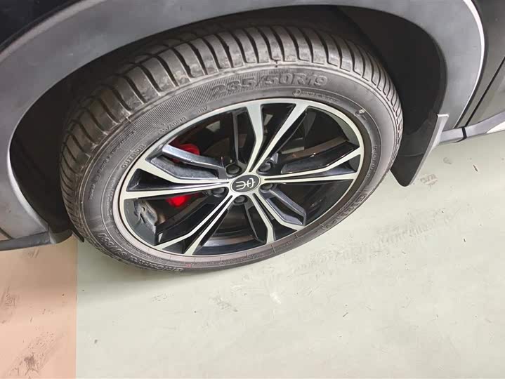 Фото 6 - BYD Song Plus