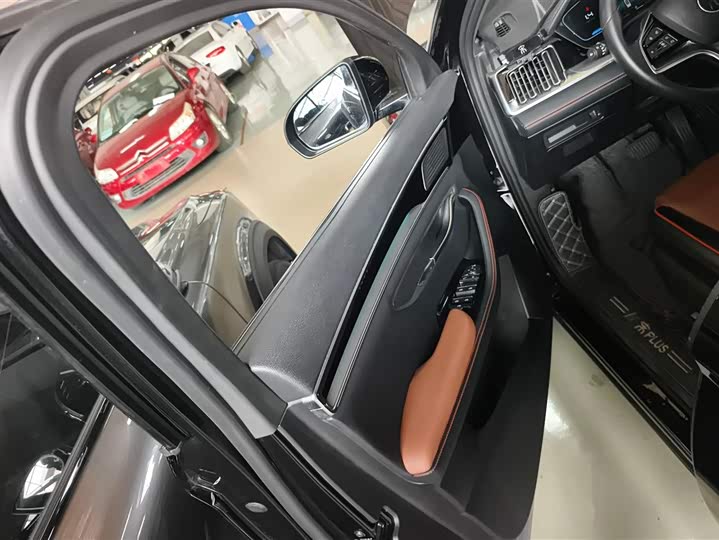 Фото 7 - BYD Song Plus