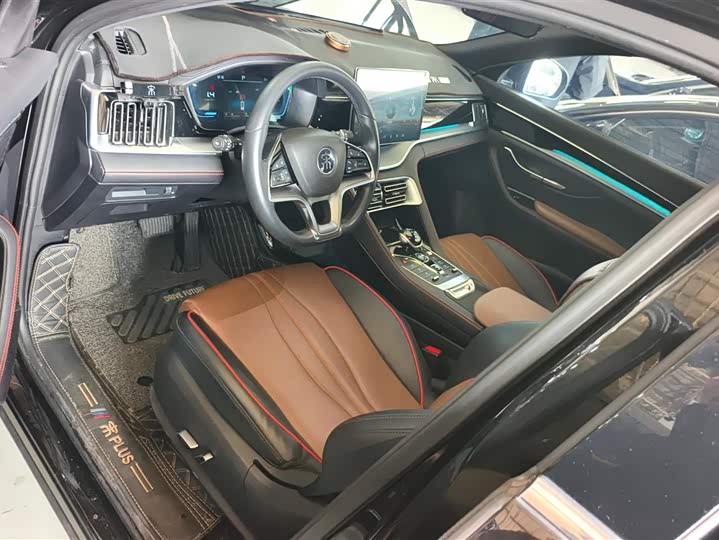 Фото 9 - BYD Song Plus