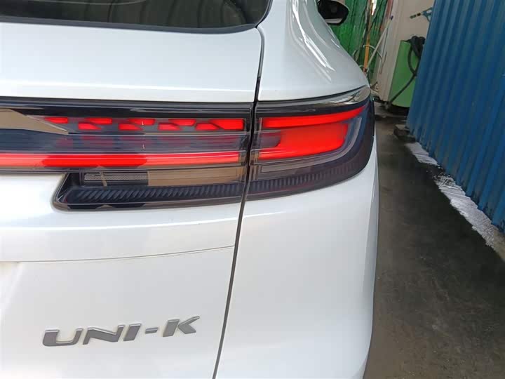 Фото 8 - Changan UNI-K