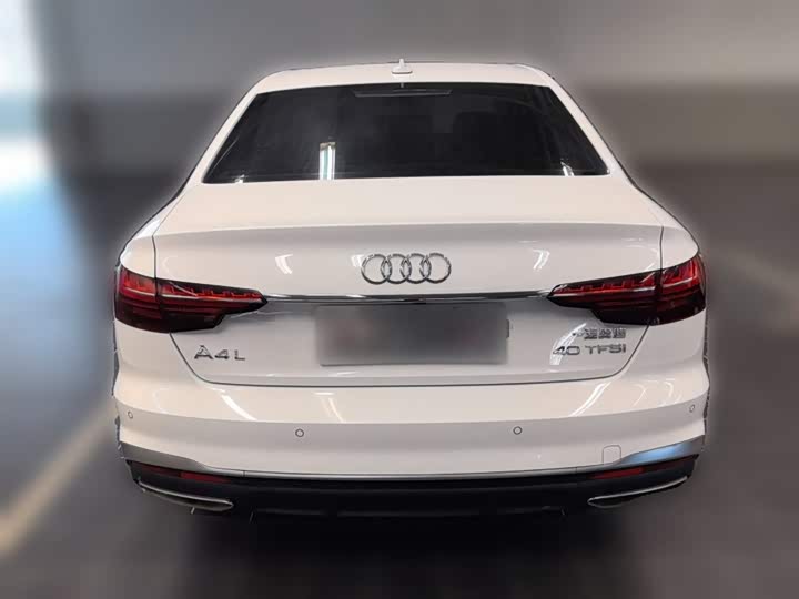 Фото 9 - Audi A4L