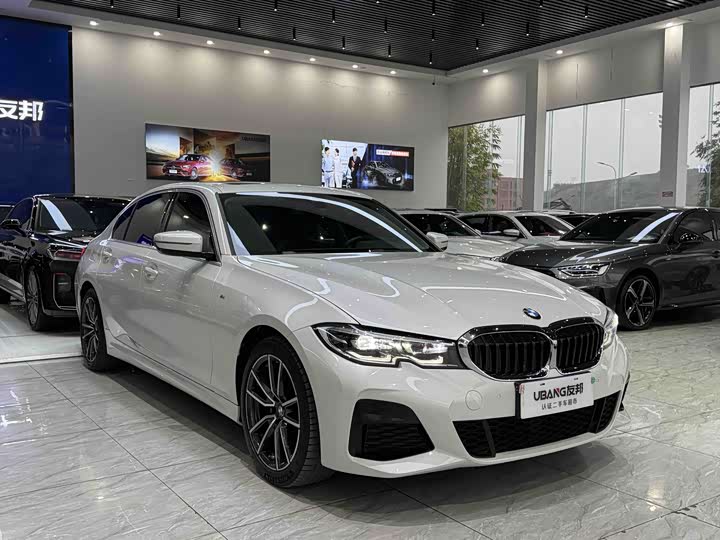 Фото 3 - BMW 3 Series