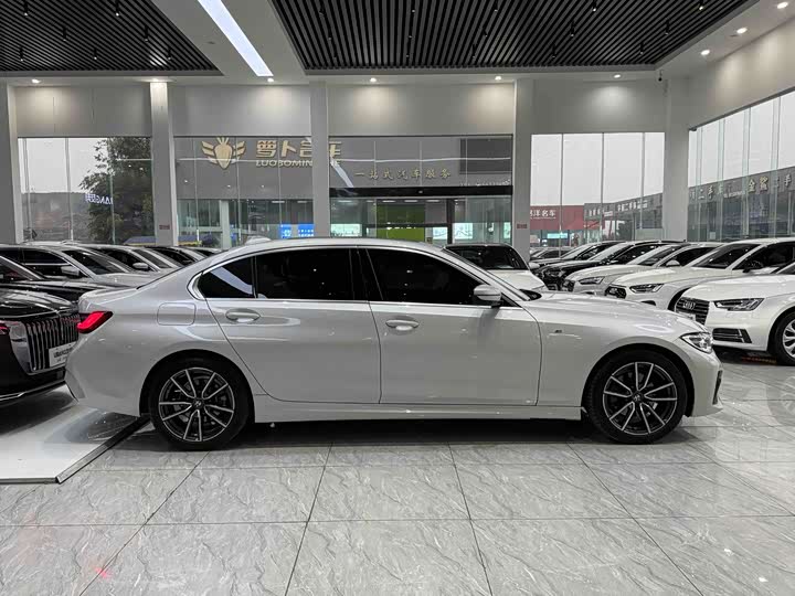 Фото 7 - BMW 3 Series