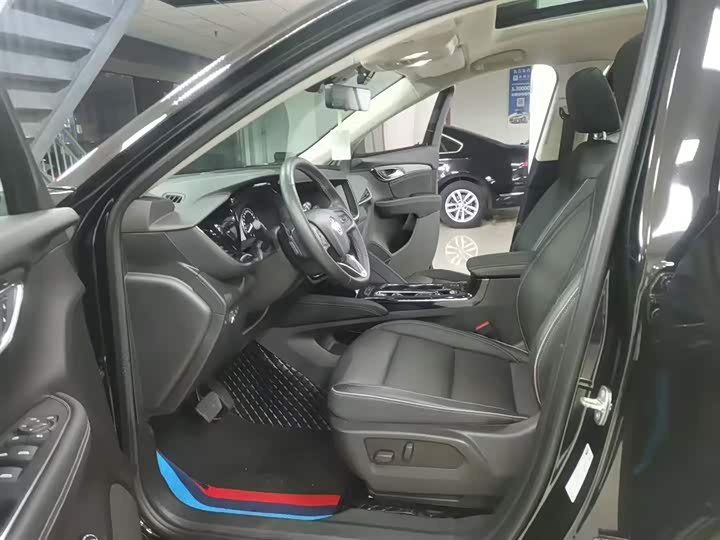 Фото 4 - Buick Envision Plus