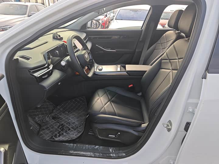 Фото 4 - Geely Galaxy L6