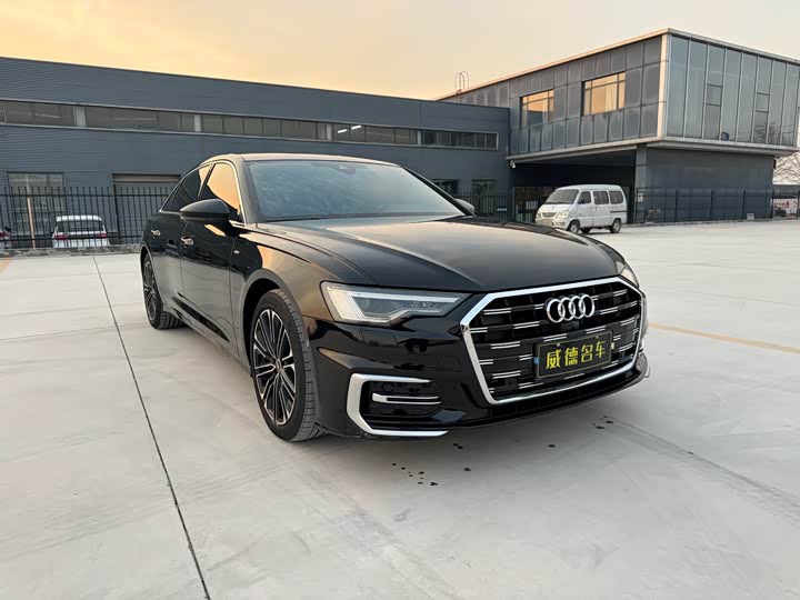Фото 3 - Audi A6L