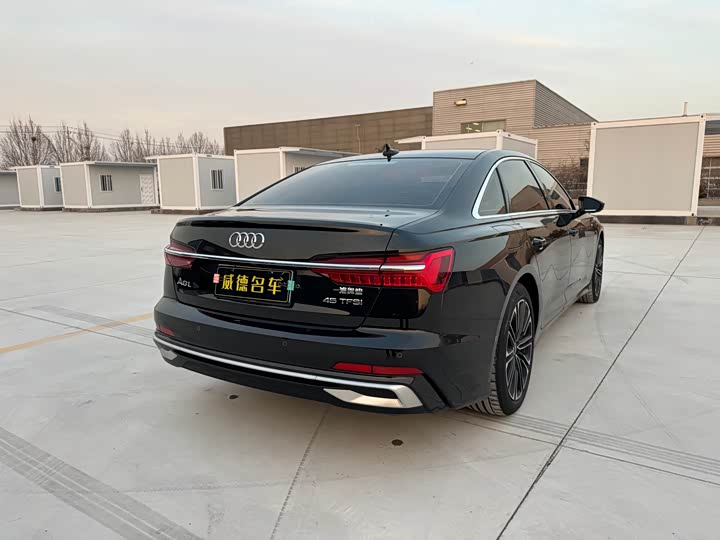Фото 7 - Audi A6L