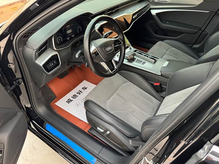 Фото 8 - Audi A6L