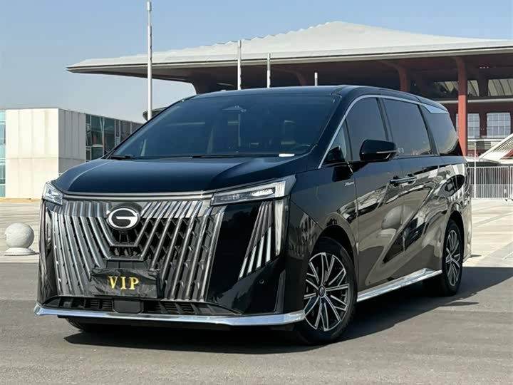 Фото 3 - GAC Trumpchi M8