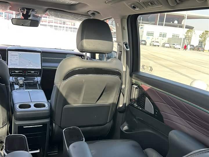 Фото 5 - GAC Trumpchi M8