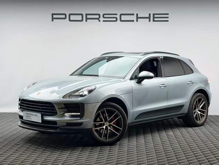 Фото 1 - Porsche Macan