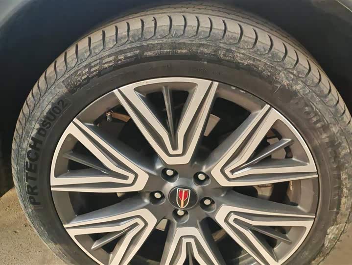 Фото 6 - Hongqi HS5