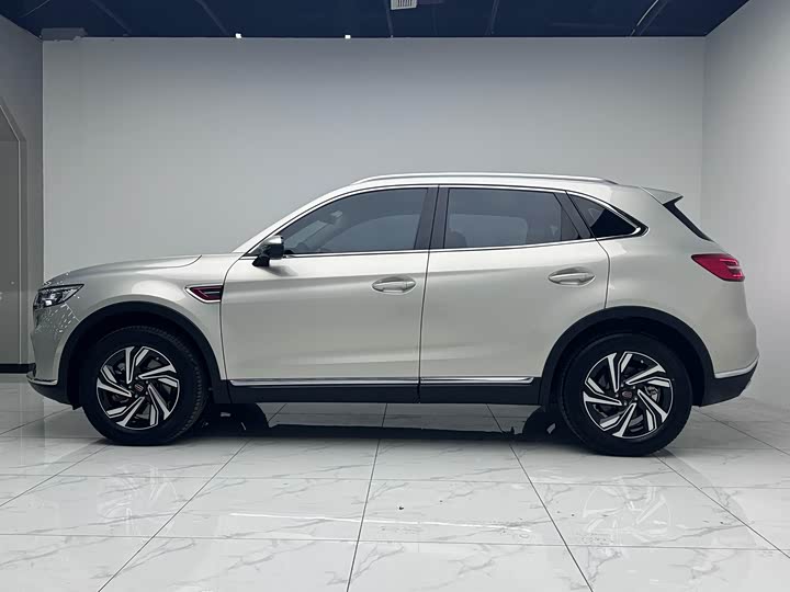 Фото 5 - Hongqi HS5