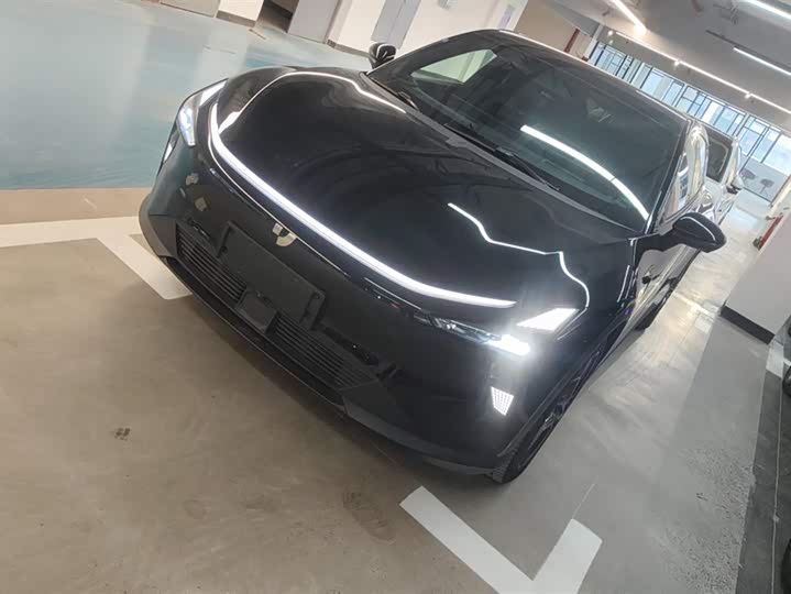 Фото 1 - Geely Jiyue 01