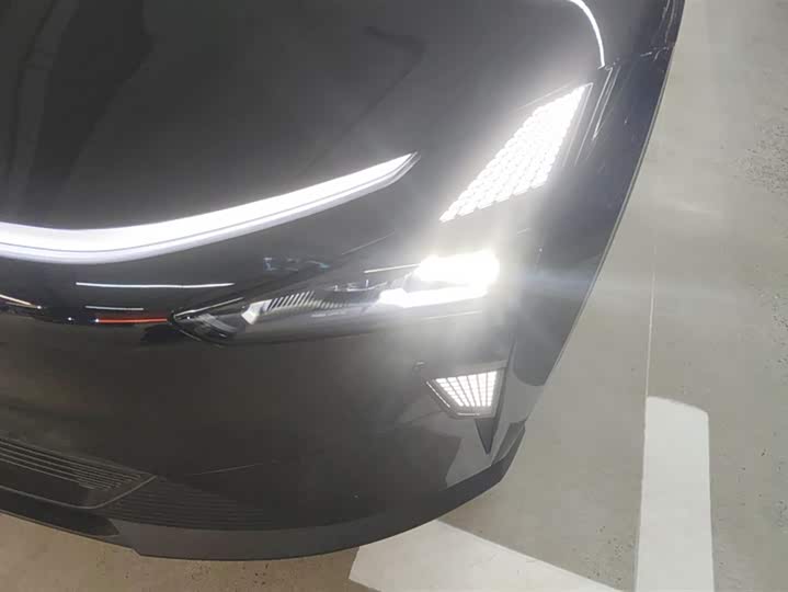 Фото 5 - Geely Jiyue 01