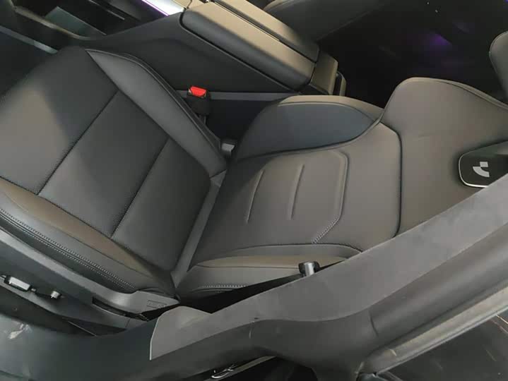 Фото 9 - Geely Jiyue 01