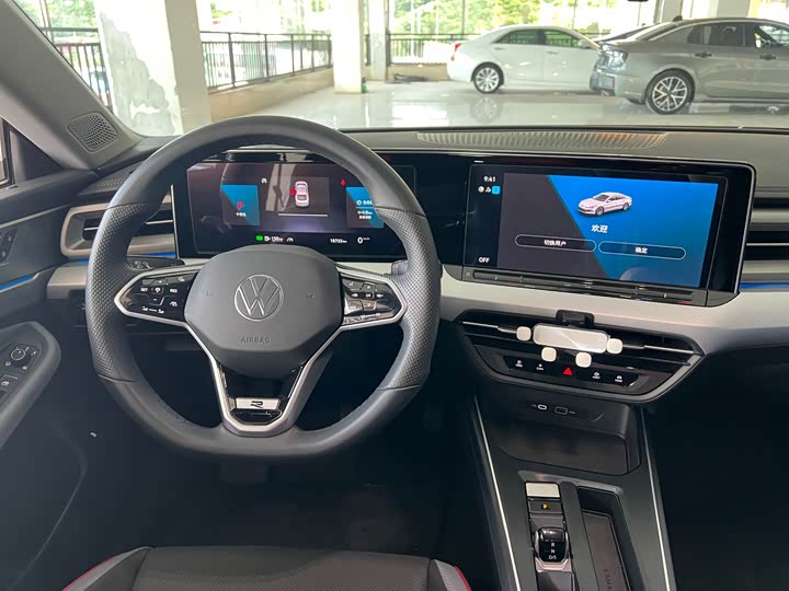 Фото 6 - Volkswagen Lamando L